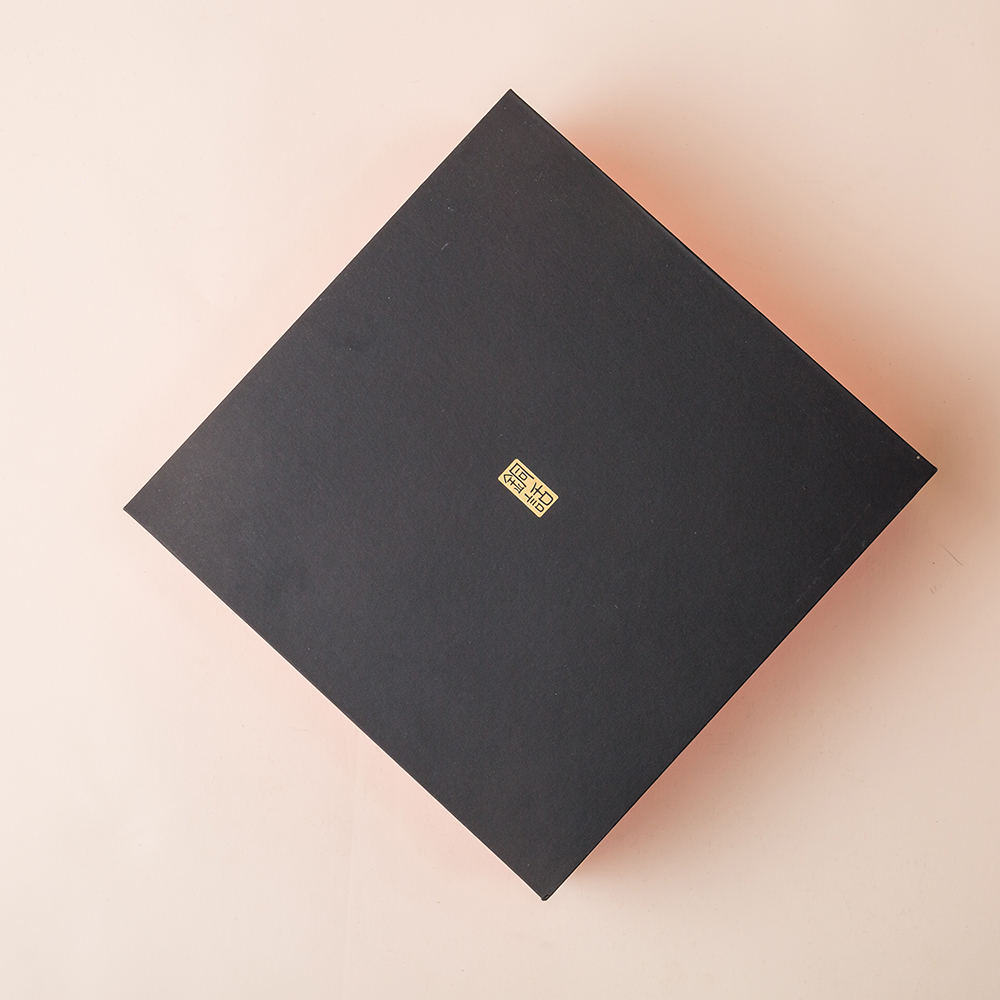 Gold Foiled Lid and Base Box
